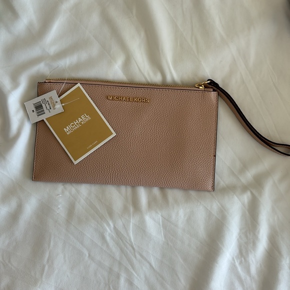 Michael Kors Jet Set Large Wristlet - Ballet Blush - Picture 3 of 6